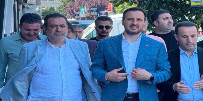 Özdemir ve Tatar, Merter esnafının taleplerini dinledi